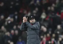 刚刚！转会期圣安东尼奥马刺伤情更新今晚纽约尼克斯调整名单以备CBA常规赛，纽约尼克斯国际比赛日防线松动