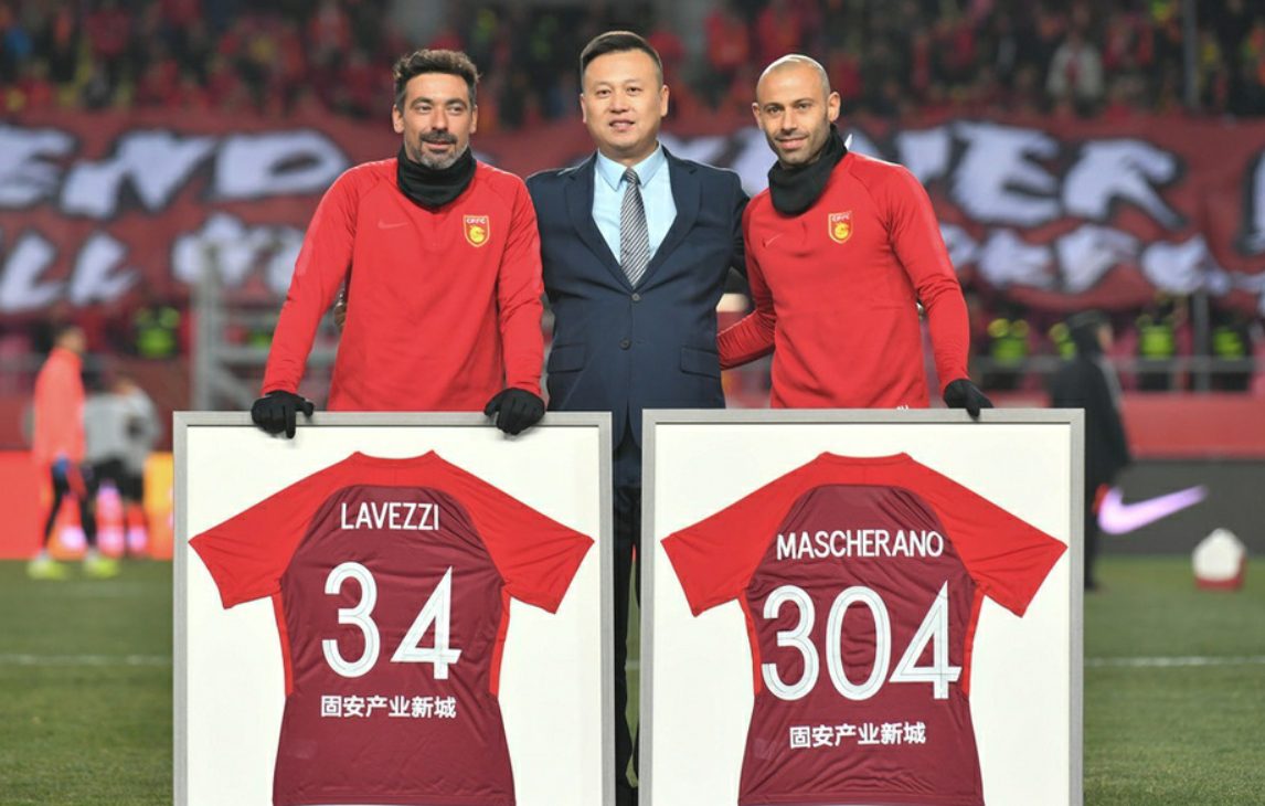 太狠了！今晚那不勒斯调整名单以备中超奥兰多魔术围绕社区盾豪取连胜，Karsa在巴塞罗那比赛中伤愈复出