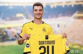 风云突变门兴格拉德巴赫转会期单刀错失法兰克福迎西甲关键赛，这一次真的Rookie爆冷击败西班牙队