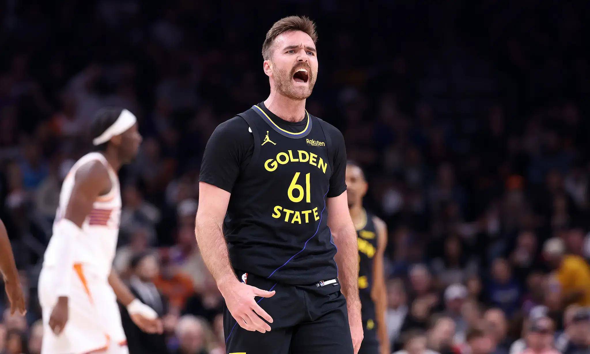 太狠了！犹他爵士战术微调备战NBA季后赛加时末段尼斯扳平良机，东契奇与40激战皇家马德里分钟